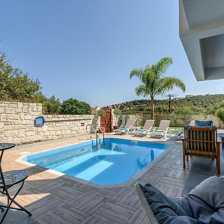 Villa Vasiliki スタロス エクステリア 写真