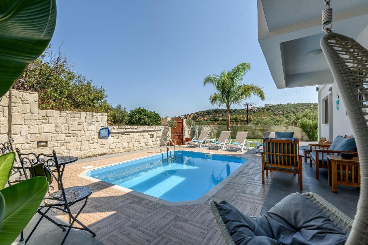 Villa Vasiliki スタロス エクステリア 写真