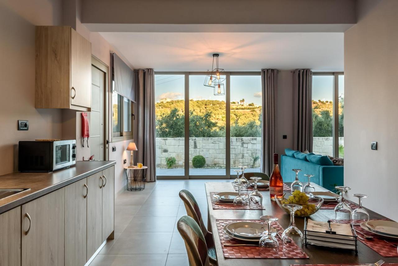 Villa Vasiliki スタロス エクステリア 写真