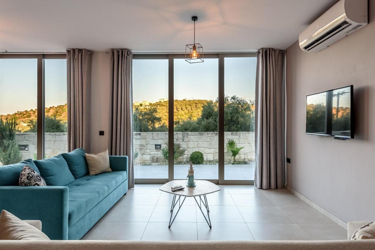 Villa Vasiliki スタロス エクステリア 写真