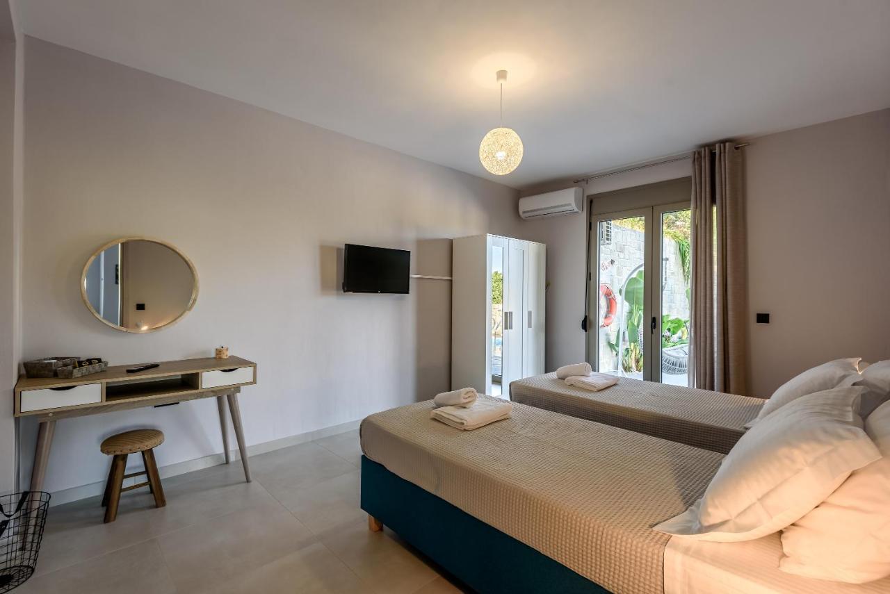 Villa Vasiliki スタロス エクステリア 写真