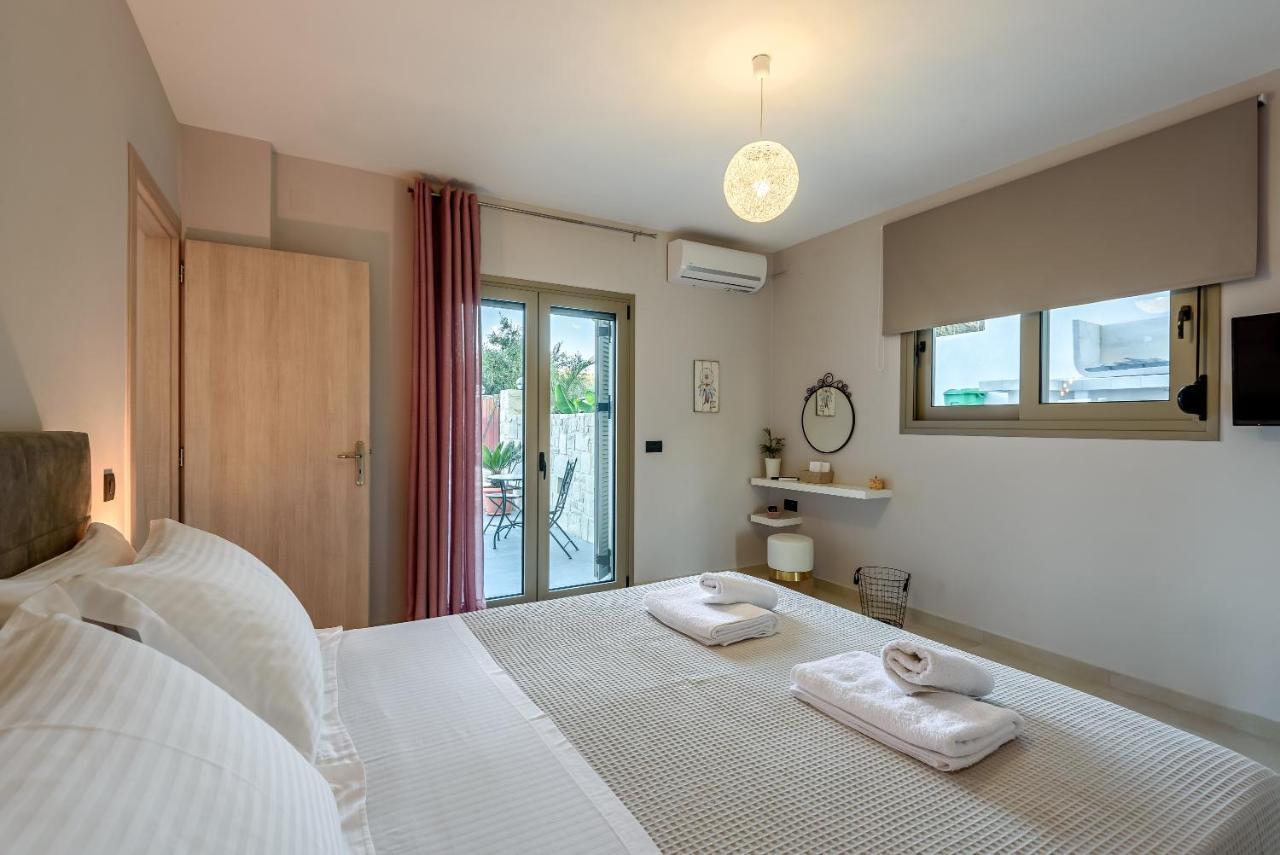 Villa Vasiliki スタロス エクステリア 写真